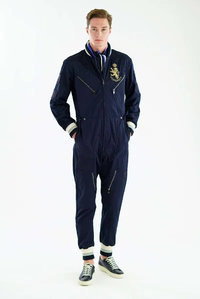 Look 3